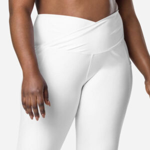 Leggings crossover con stampa all-over e tasche, realizzati in materiale riciclato